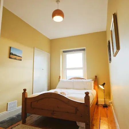 Spacious 2 Storey Penthouse Flat, Fantastic Views! Apartamento Bristol