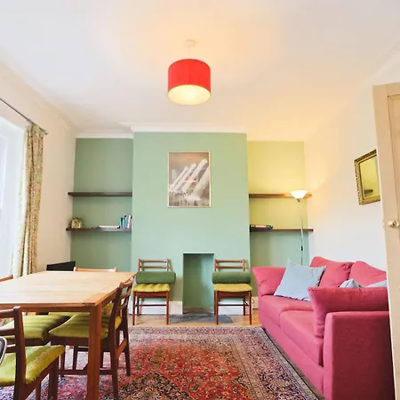 Апартаменти Spacious 2 Storey Penthouse Flat, Fantastic Views! Бристоль